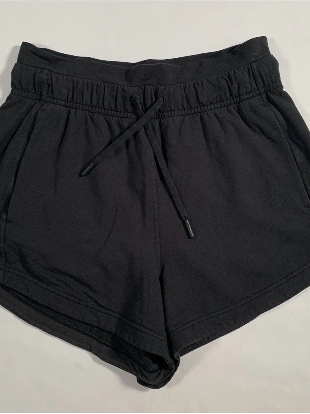 lululemon inner glow shorts black 2
